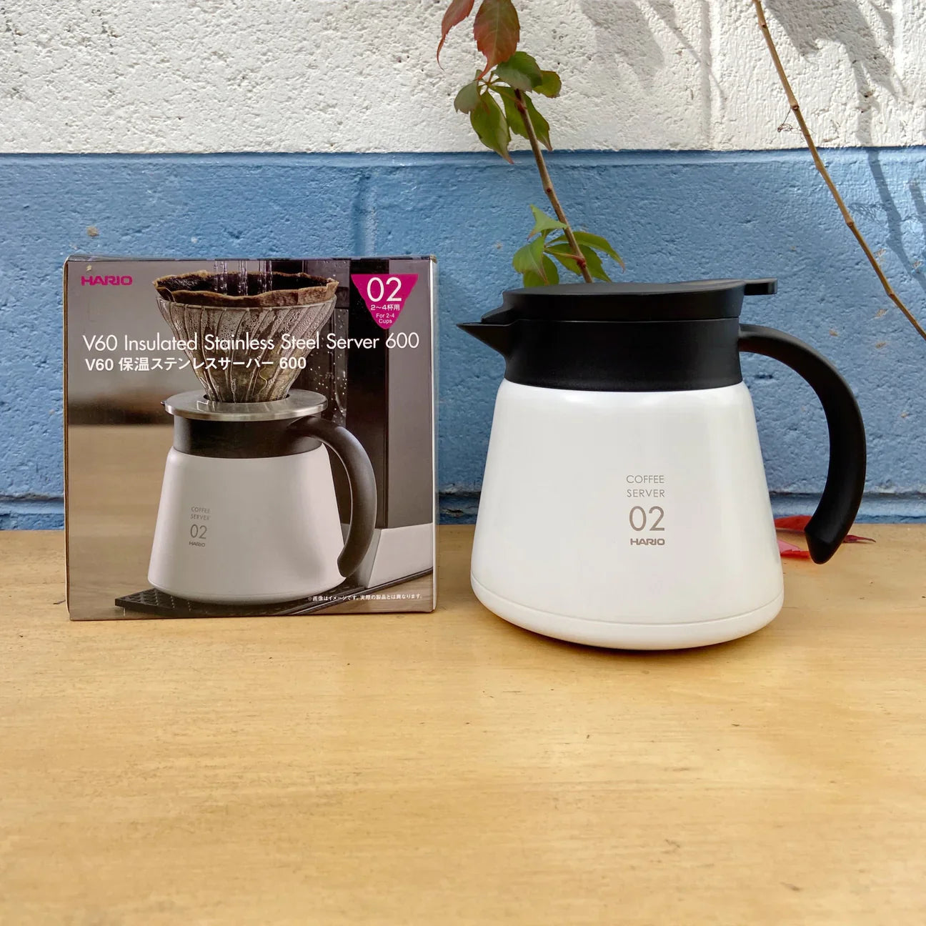 Hario V60 Insulated Stainless Steel Server 600ml - White ابريق حافظ للحرارة والبرودة