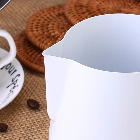 Barista Space Teflon White Pitcher ابريق تبخير الحليب