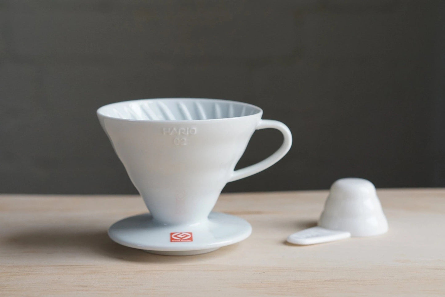 ‏Hario V60 Ceramic Dripper 02 White
