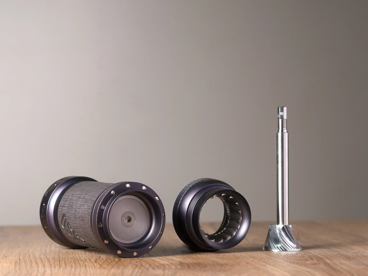 1Zpresso K-Ultra Manual Grinder - Iron Grey مطحنة يدوية